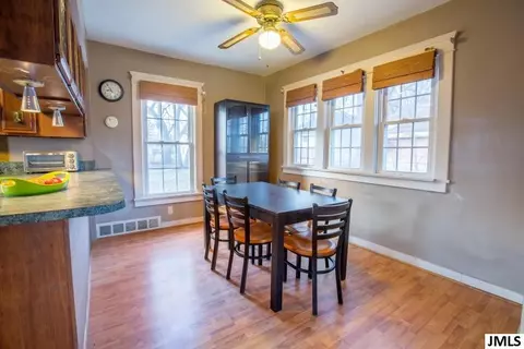 107 Howell St, Jackson, MI 49202 photo 9