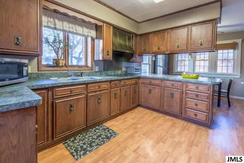 107 Howell St, Jackson, MI 49202 photo 13
