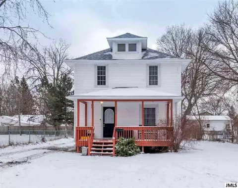 107 Howell St, Jackson, MI 49202 photo 1