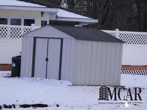 266 E Hurd, Monroe, MI 48162 photo 16