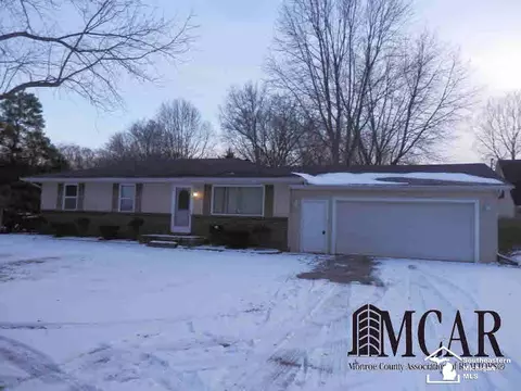 266 E Hurd, Monroe, MI 48162 photo 1