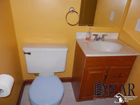 266 E Hurd, Monroe, MI 48162 photo 8