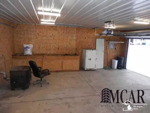 266 E Hurd, Monroe, MI 48162 photo 15