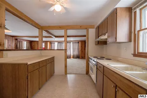 183 Highland Dr, Jackson, MI 49201 photo 17