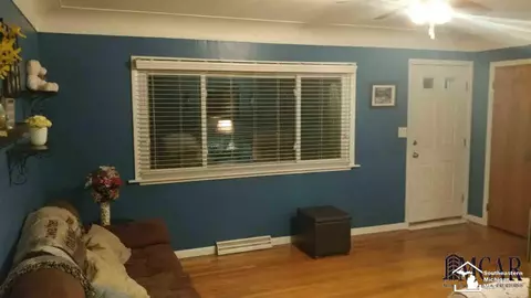 820 Bentley, Monroe, MI 48162 photo 3