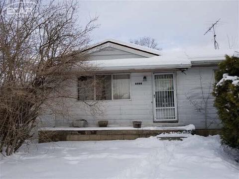9064 Westfield Dr, Flushing, MI 48433 photo 3