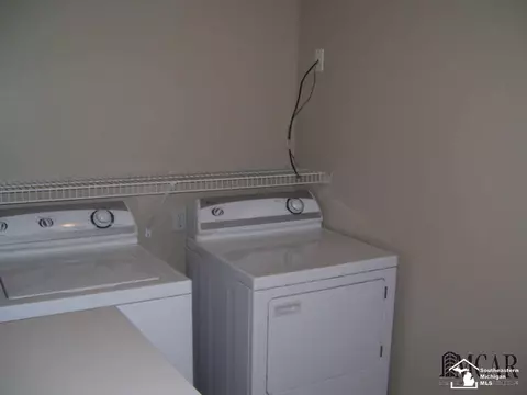 2443 Sutton, Temperance, MI 48182 photo 10