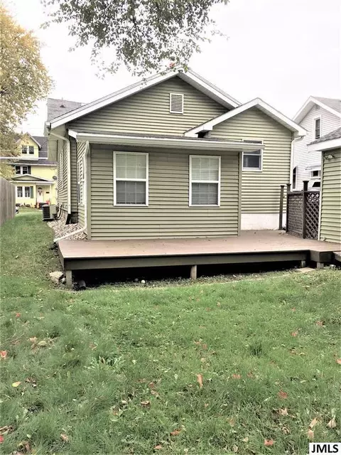 723 W Morrell St, Jackson, MI 49203 photo 2