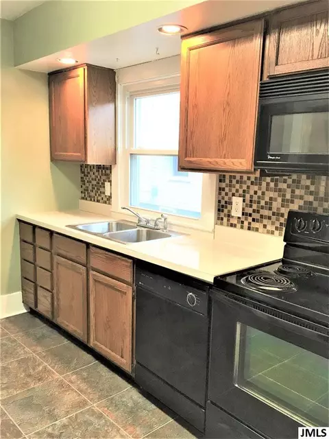 723 W Morrell St, Jackson, MI 49203 photo 8