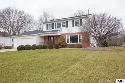 826 Hazelwood Blvd, Jackson, MI 49203 photo 2