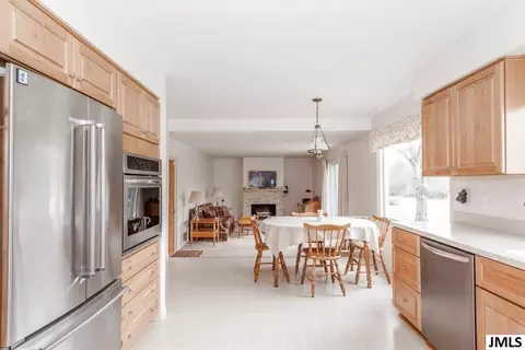 826 Hazelwood Blvd, Jackson, MI 49203 photo 13