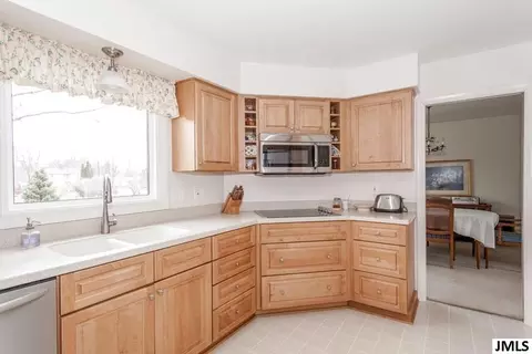826 Hazelwood Blvd, Jackson, MI 49203 photo 11