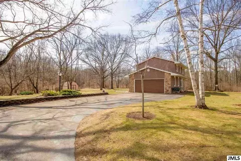 5901 Vrooman Rd, Jackson, MI 49201 photo 3