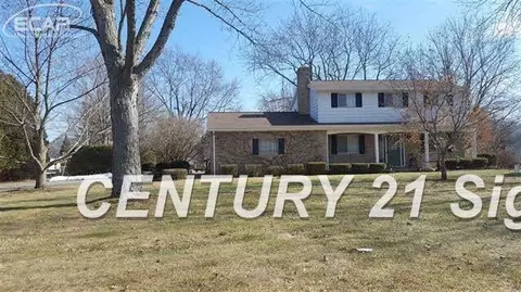 5395 Oaktree, Flint, MI 48532 photo 1