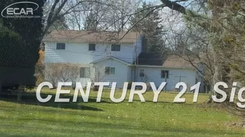5395 Oaktree, Flint, MI 48532 photo 3