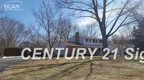 5395 Oaktree, Flint, MI 48532 photo 2