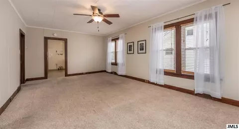 2129 Crest Ave, Jackson, MI 49203 photo 7