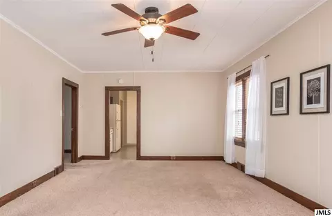 2129 Crest Ave, Jackson, MI 49203 photo 8