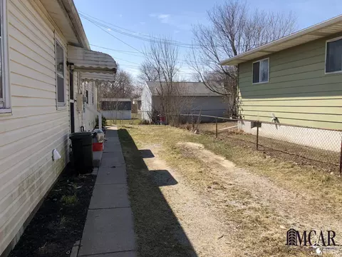 714 E 7th, Monroe, MI 48161 photo 5