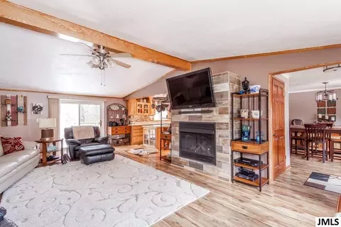 6471 Ellen Ln, Jackson, MI 49201 photo 3