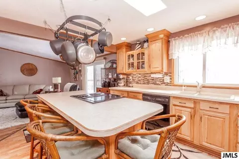 6471 Ellen Ln, Jackson, MI 49201 photo 8