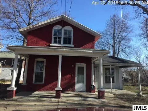 1304 E Ganson, Jackson, MI 49201 photo 1