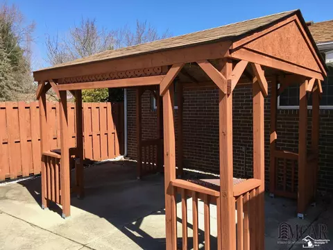 1669 Longfellow, Temperance, MI 48182 photo 6