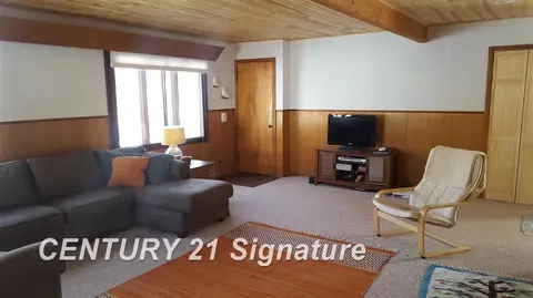 218 Maple, Flushing, MI 48433 photo 4