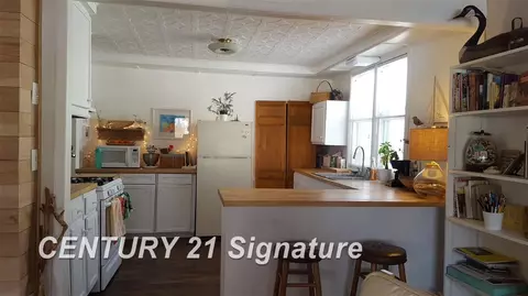 218 Maple, Flushing, MI 48433 photo 6
