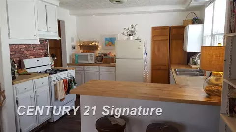 218 Maple, Flushing, MI 48433 photo 7