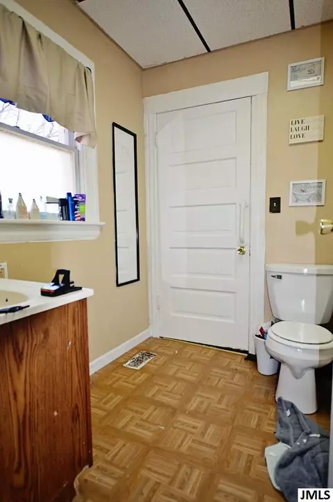 3018 Page Ave, Jackson, MI 49203 photo 6