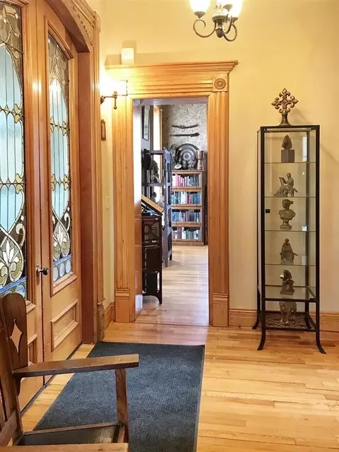 118 E Oliver, Owosso, MI 48867 photo 9