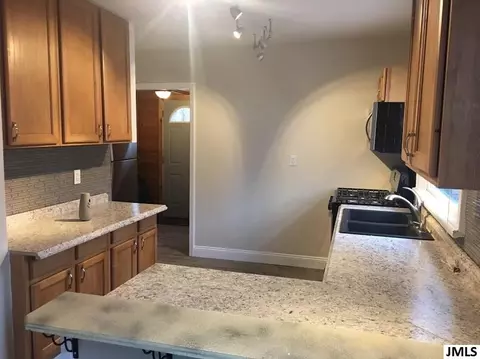 305 E Prospect St, Jackson, MI 49203 photo 11