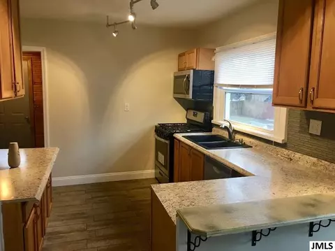 305 E Prospect St, Jackson, MI 49203 photo 10