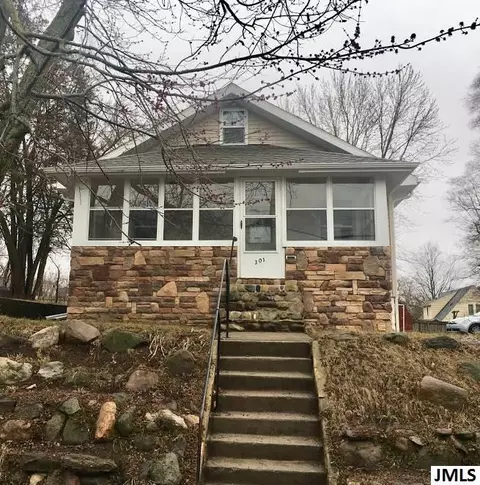 305 E Prospect St, Jackson, MI 49203 photo 2