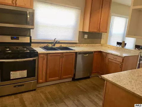 305 E Prospect St, Jackson, MI 49203 photo 21