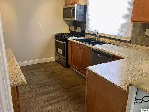 305 E Prospect St, Jackson, MI 49203 photo 20