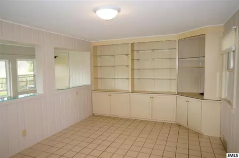 1640 Cascade Ct, Jackson, MI 49203 photo 9