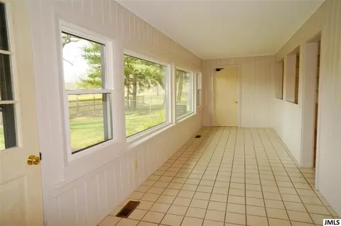 1640 Cascade Ct, Jackson, MI 49203 photo 12