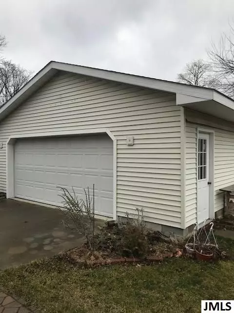 721 Sixth St, Jackson, MI 49203 photo 8