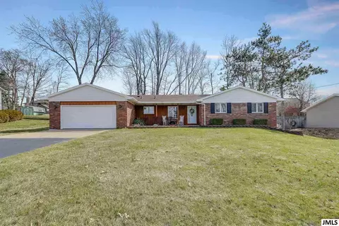 4855 Firethorne Dr, Jackson, MI 49201 photo 1