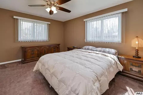 4855 Firethorne Dr, Jackson, MI 49201 photo 16