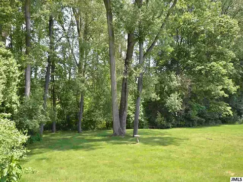 1616 N Dade, Jackson, MI 49203 photo 2
