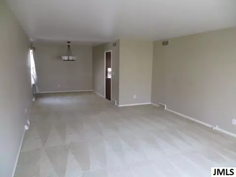 2147 Cascade Dr, Jackson, MI 49203 photo 18