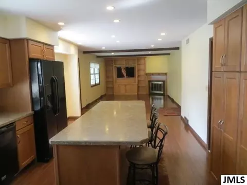2147 Cascade Dr, Jackson, MI 49203 photo 12
