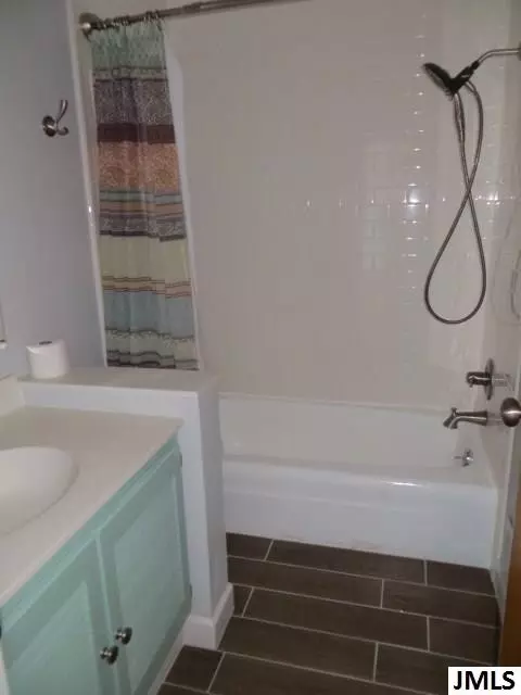 2147 Cascade Dr, Jackson, MI 49203 photo 27