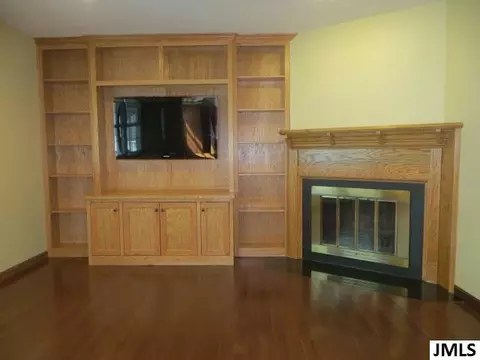2147 Cascade Dr, Jackson, MI 49203 photo 14