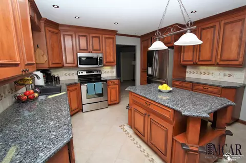 1424 Windham, Temperance, MI 48182 photo 12