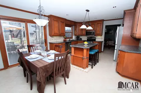 1424 Windham, Temperance, MI 48182 photo 16