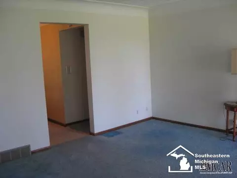 140 Bates, Monroe, MI 48162 photo 5